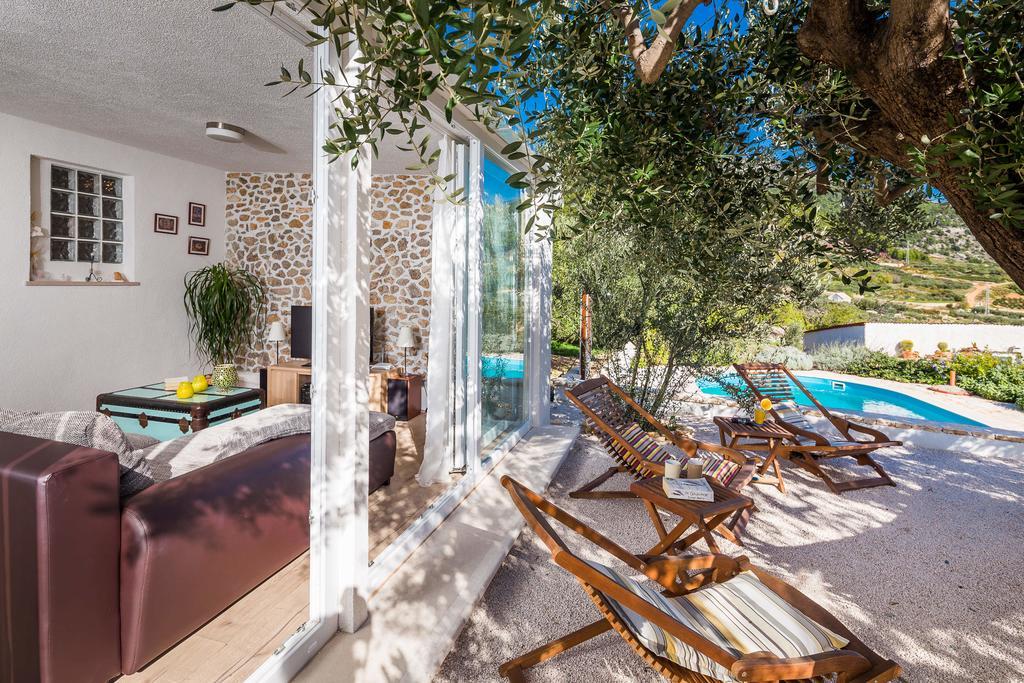 Holiday Home Zlatni San - Private Heated Pool Bol Quarto foto