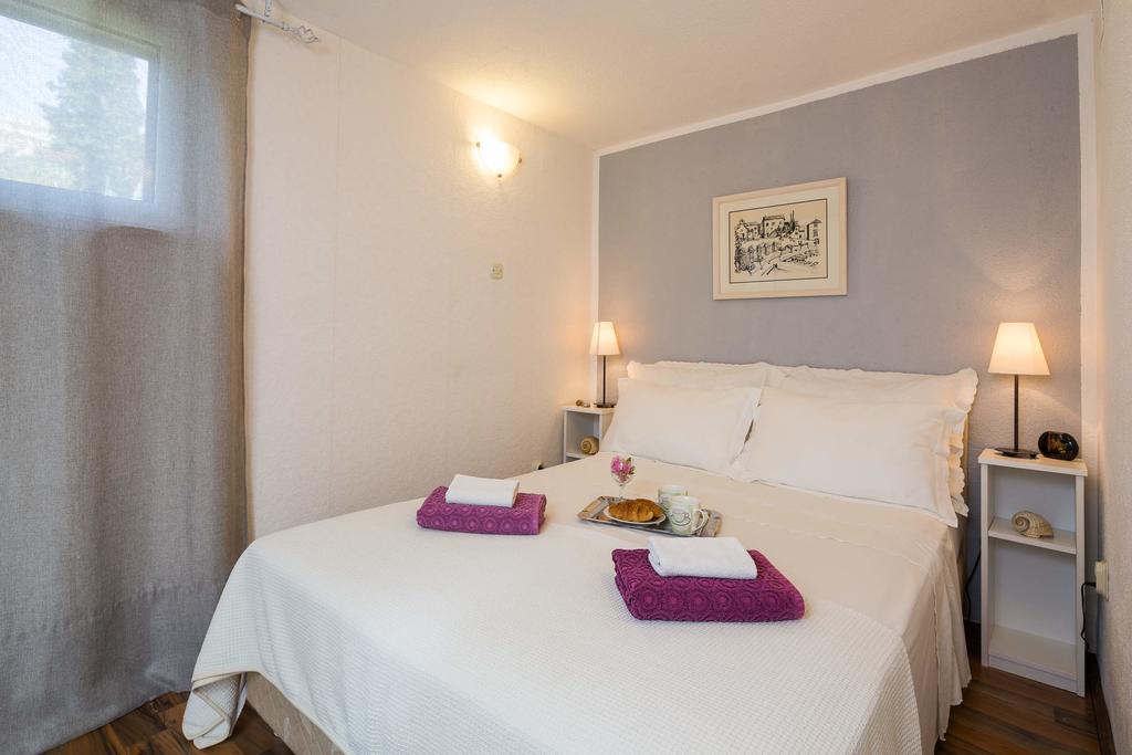 Holiday Home Zlatni San - Private Heated Pool Bol Quarto foto